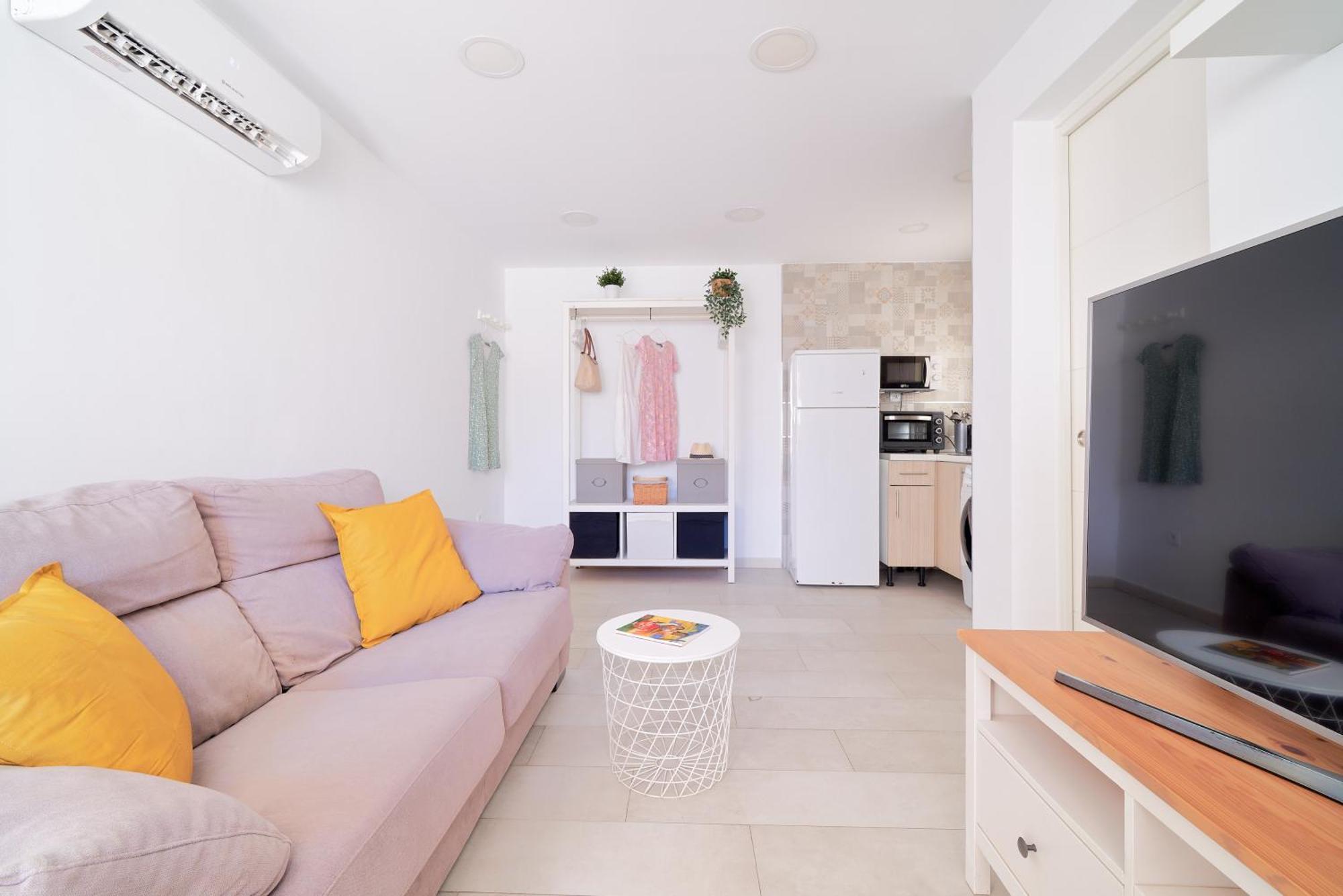 Romantico Estudio En La Playa De Pedregalejo By Alterhome Malaga Ngoại thất bức ảnh