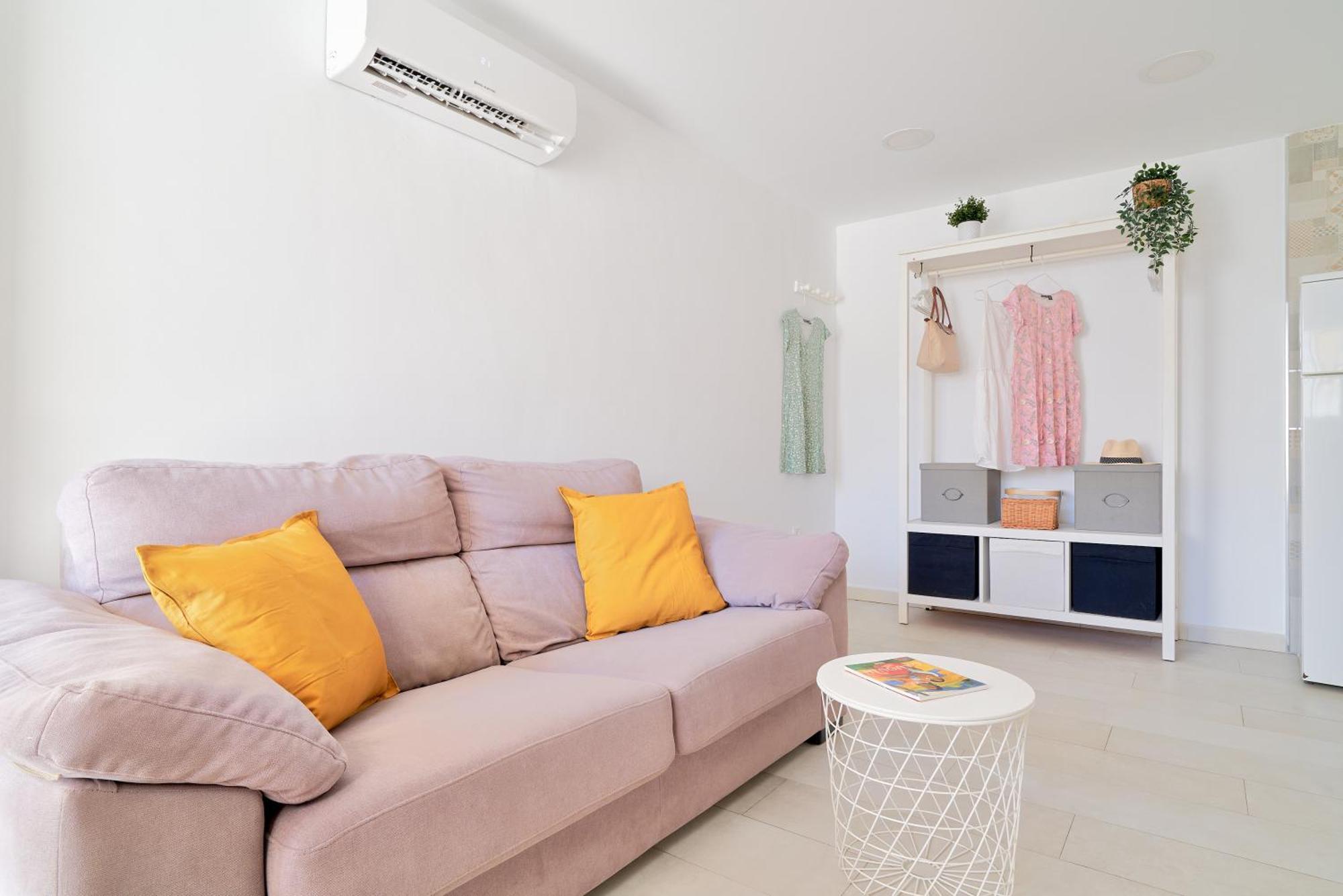 Romantico Estudio En La Playa De Pedregalejo By Alterhome Malaga Ngoại thất bức ảnh
