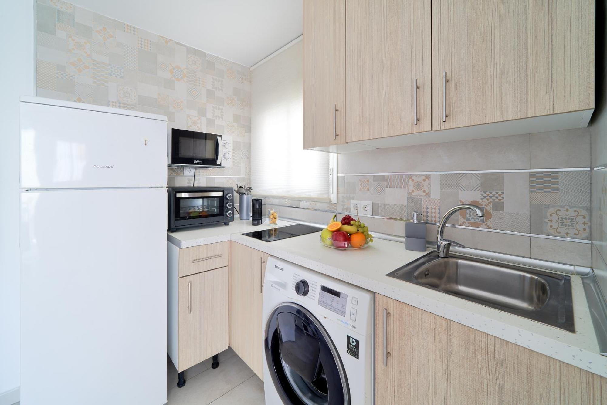 Romantico Estudio En La Playa De Pedregalejo By Alterhome Malaga Ngoại thất bức ảnh