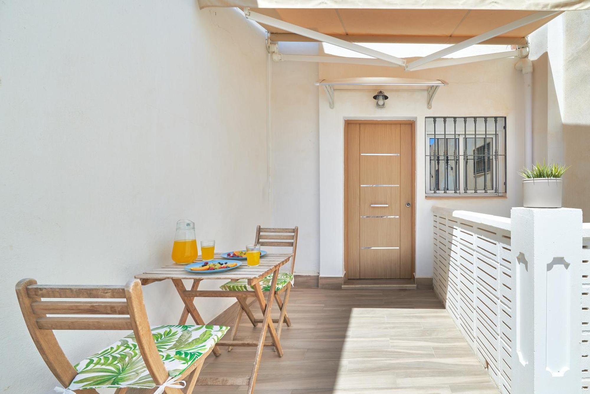 Romantico Estudio En La Playa De Pedregalejo By Alterhome Malaga Ngoại thất bức ảnh
