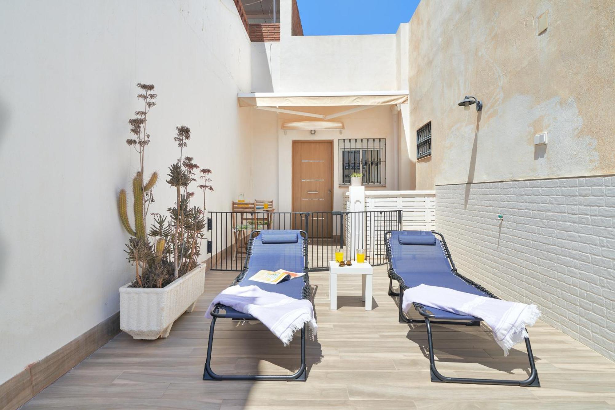 Romantico Estudio En La Playa De Pedregalejo By Alterhome Malaga Ngoại thất bức ảnh